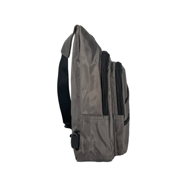Функциональная сумка-слинг на четыре отделения, выход для наушников, серая Функциональная сумка-слинг на четыре отделения, выход для наушников, серая