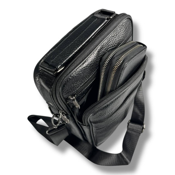 Кожаная сумка через плечо, одно отделение, три фронтальных кармана, черная Кожаная сумка через плечо, одно отделение, три фронтальных кармана, черная