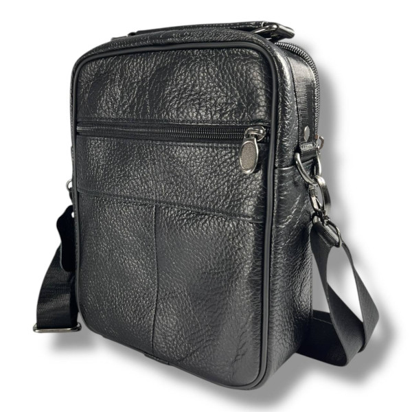 Кожаная сумка через плечо, одно отделение, три фронтальных кармана, черная Кожаная сумка через плечо, одно отделение, три фронтальных кармана, черная