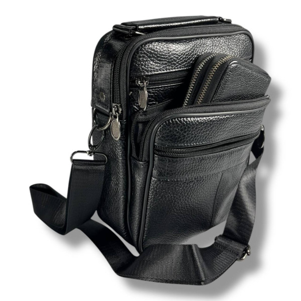 Кожаная сумка через плечо, одно отделение, три фронтальных кармана, черная Кожаная сумка через плечо, одно отделение, три фронтальных кармана, черная