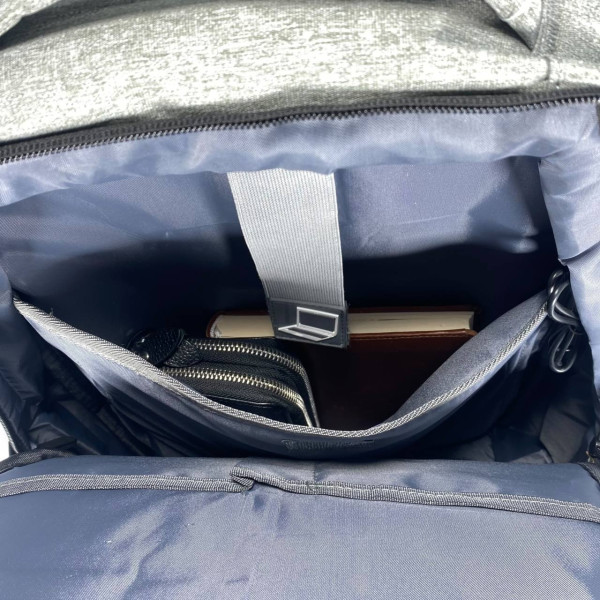 Універсальний міський рюкзак водовідштовхувальний з відділенням для ноутбука 21 л Універсальний міський рюкзак водовідштовхувальний з відділенням для ноутбука 21 л