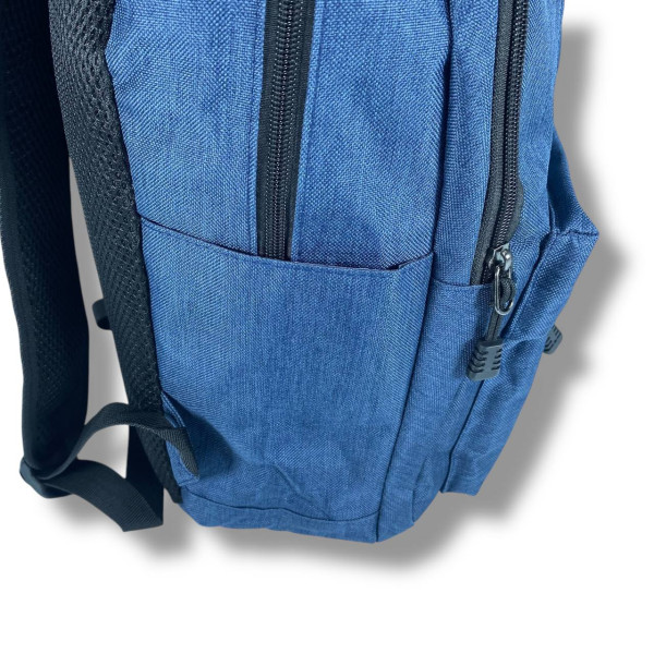 Міський рюкзак водовідштовхувальний з кишенею для ноутбука до 15.6 синього кольору