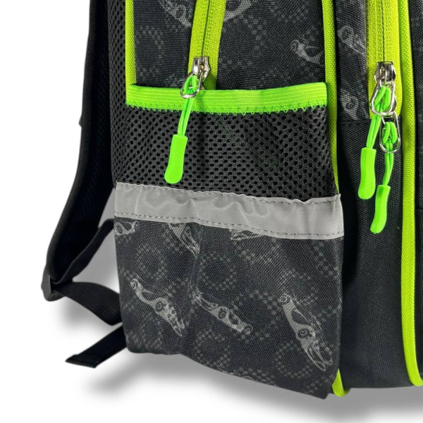 Шкільний рюкзак для хлопчика з принтом Спорткар, каркасний та місткий, 22 л