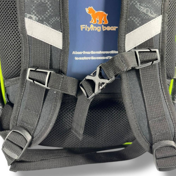 Шкільний рюкзак для хлопчика з принтом Спорткар, каркасний та місткий, 22 л