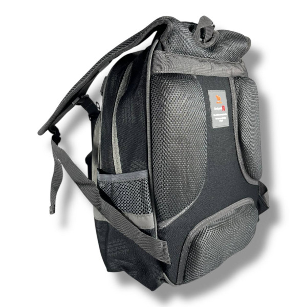 Шкільний рюкзак для хлопчика з принтом Чорна Машинка, каркасний та місткий, 22 л