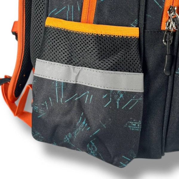 Школьный рюкзак для мальчика с принтом Машинка, каркасный и вместительный, 22 л Школьный рюкзак для мальчика с принтом Машинка, каркасный и вместительный, 22 л