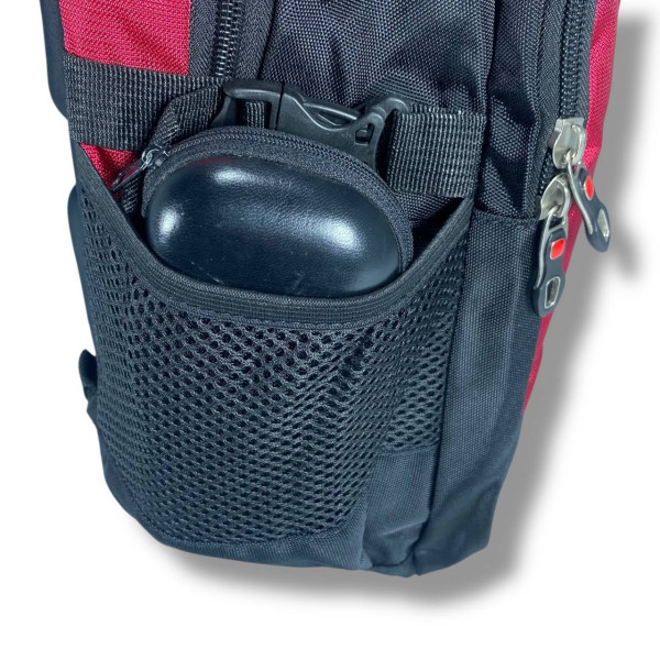 Міський рюкзак водовідштовхувальний з відділенням для ноутбука та планшета червоного кольору Міський рюкзак водовідштовхувальний з відділенням для ноутбука та планшета червоного кольору