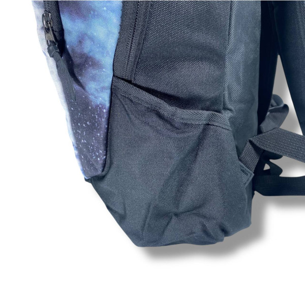 Міський рюкзак водовідштовхувальний чорний з принтом океана є відділення для ноутбука (до 15.4")