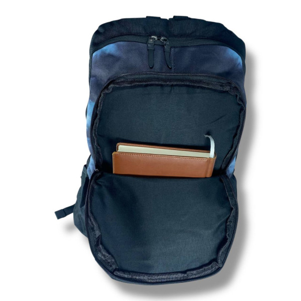 Міський рюкзак водовідштовхувальний чорний з принтом океана є відділення для ноутбука (до 15.4")