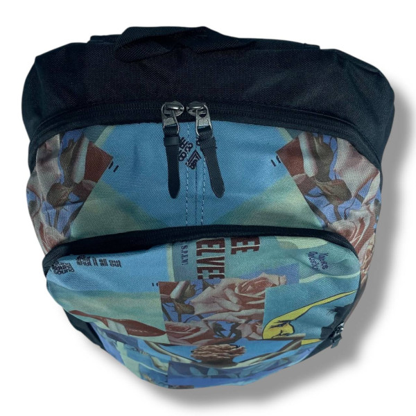 Міський рюкзак водовідштовхувальний чорний з принтом є відділення для ноутбука (до 15.4")