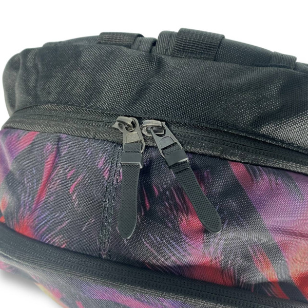 Міський рюкзак водовідштовхувальний чорний з принтом пальми є відділення для ноутбука (до 15.4")