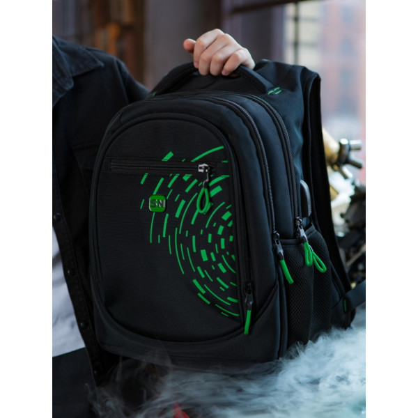 Шкільний рюкзак Winner/SkyName з USB-слотом для підлітків, чорний з зеленим, на 3 відділення Шкільний рюкзак Winner/SkyName з USB-слотом для підлітків, чорний з зеленим, на 3 відділення