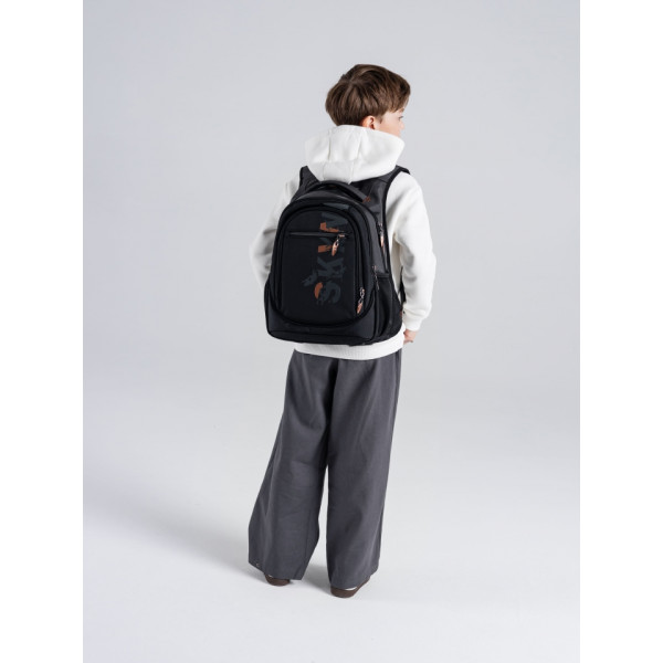 Шкільний рюкзак Sky Name (Winner) для хлопчиків, на 3 відділення, ортопедична спинка, чорний з сірим Шкільний рюкзак Sky Name (Winner) для хлопчиків, на 3 відділення, ортопедична спинка, чорний з сірим