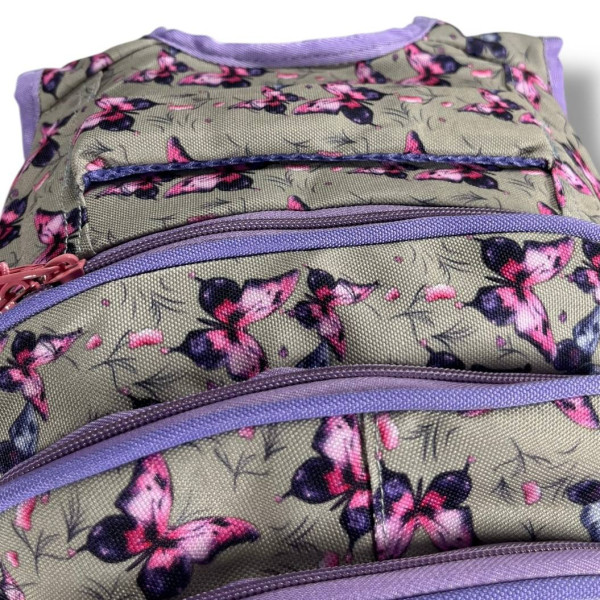 Каркасный школьный рюкзак для девочек с принтом котика, пенал в комплекте, серый, на 3 отделения Каркасный школьный рюкзак для девочек с принтом котика, пенал в комплекте, серый, на 3 отделения