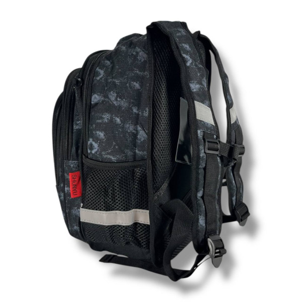 Черный школьный рюкзак с принтом Машинка, 22 л, водонепроницаемый, пенал в комплекте Черный школьный рюкзак с принтом Машинка, 22 л, водонепроницаемый, пенал в комплекте