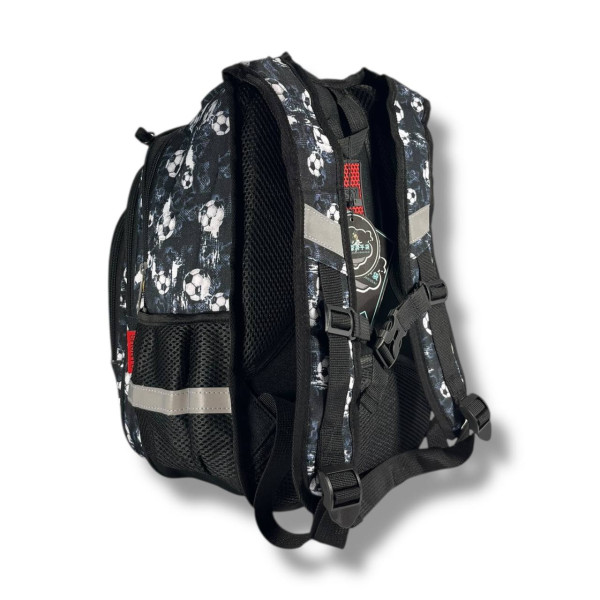 Черный школьный рюкзак для мальчиков с принтом Мячик, водонепроницаемый, пенал в комплекте Черный школьный рюкзак для мальчиков с принтом Мячик, водонепроницаемый, пенал в комплекте