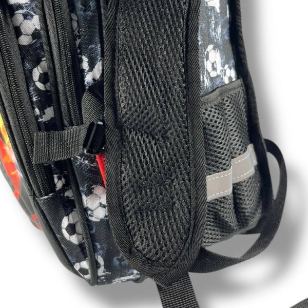 Черный школьный рюкзак для мальчиков с принтом Мячик, водонепроницаемый, пенал в комплекте Черный школьный рюкзак для мальчиков с принтом Мячик, водонепроницаемый, пенал в комплекте