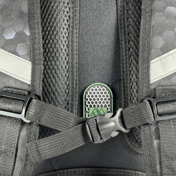 Школьный рюкзак для мальчиков 6–9 лет с принтом Мячик с пеналом в комплекте, черный Школьный рюкзак для мальчиков 6–9 лет с принтом Мячик с пеналом в комплекте, черный