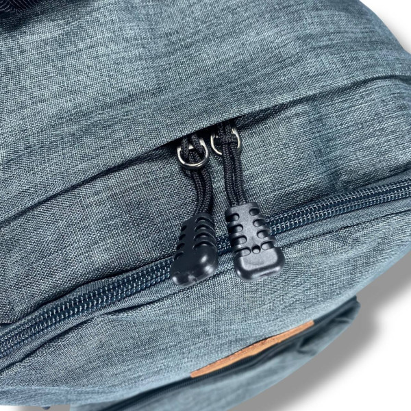 Універсальний міський рюкзак водовідштовхувальний з відділенням для ноутбука (до 14.5") на 22 л