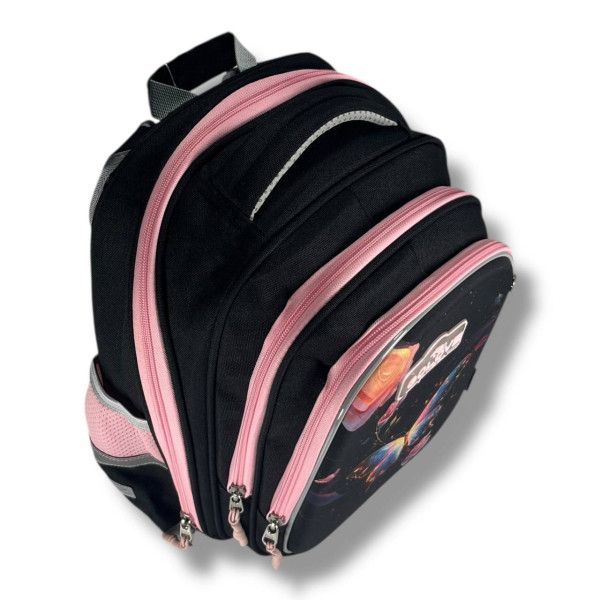 Черный школьный рюкзак с принтом Бабочка для девочки 1-4 классов, на 3 отделения с удобным органайзером Черный школьный рюкзак с принтом Бабочка для девочки 1-4 классов, на 3 отделения с удобным органайзером