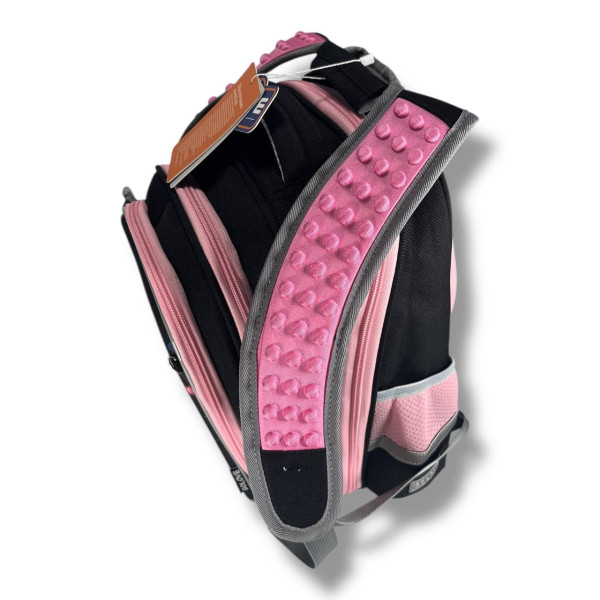 Черный школьный рюкзак с принтом Бабочка для девочки 1-4 классов, на 3 отделения с удобным органайзером Черный школьный рюкзак с принтом Бабочка для девочки 1-4 классов, на 3 отделения с удобным органайзером