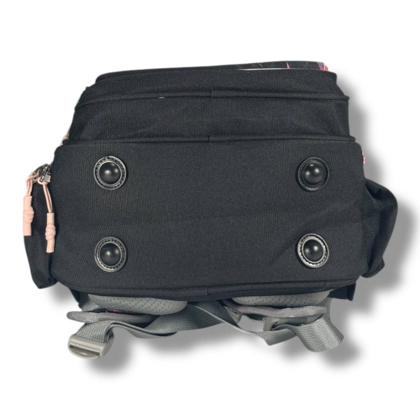 Черный школьный рюкзак с принтом Бабочка для девочки 1-4 классов, на 3 отделения с удобным органайзером Черный школьный рюкзак с принтом Бабочка для девочки 1-4 классов, на 3 отделения с удобным органайзером