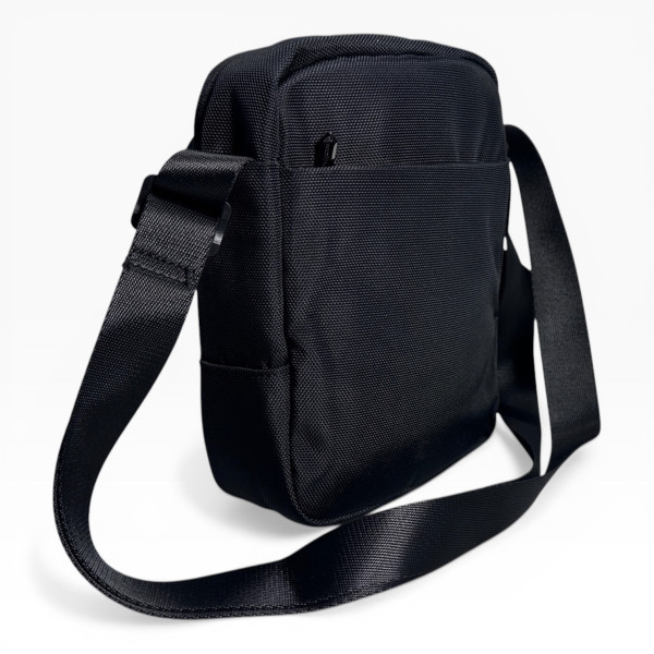 Чоловіча сумка через плече Arctic Hunter Cordura чорного кольору з водовідштовхувальним покриттям
