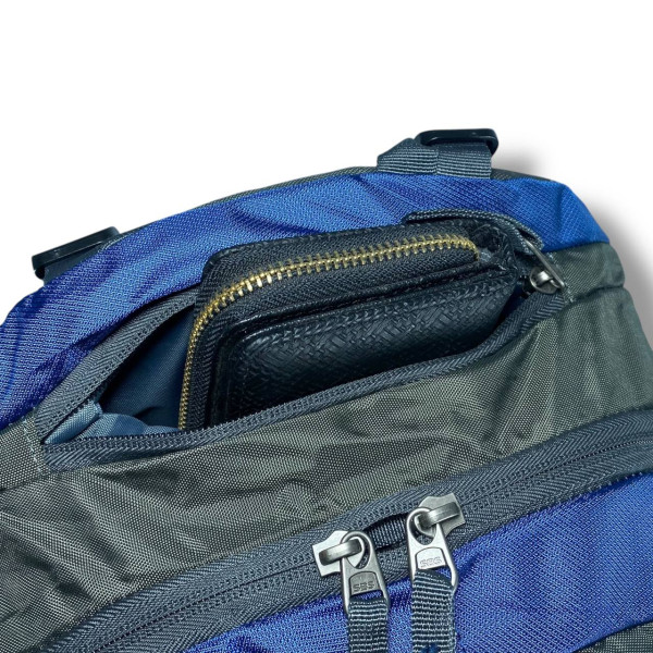 Туристичний рюкзак синього кольору на 50 л, водовідштовхувальний з ортопедичною спинкою