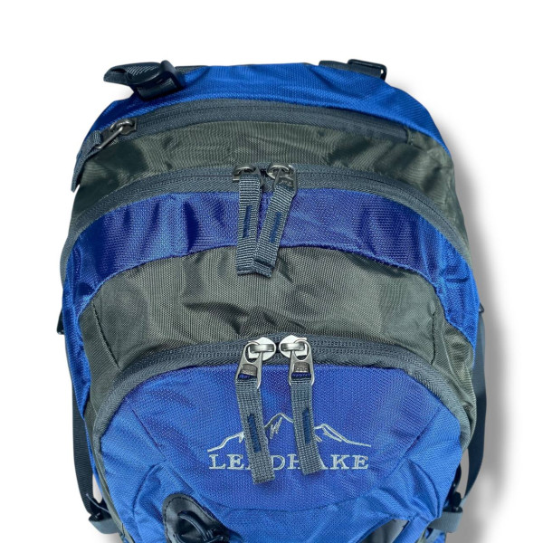 Туристичний рюкзак синього кольору на 50 л, водовідштовхувальний з ортопедичною спинкою