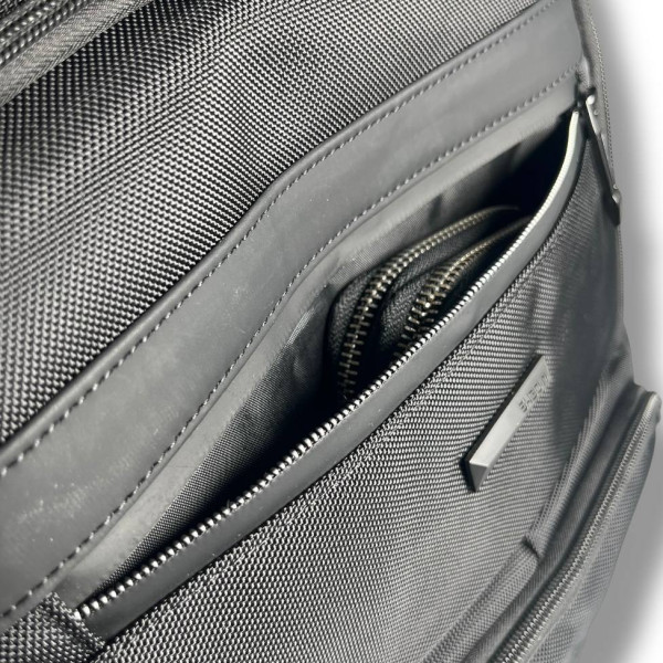 Многофункциональный рюкзак с USB-портом, черный, с карманом для ноутбука Многофункциональный рюкзак с USB-портом, черный, с карманом для ноутбука