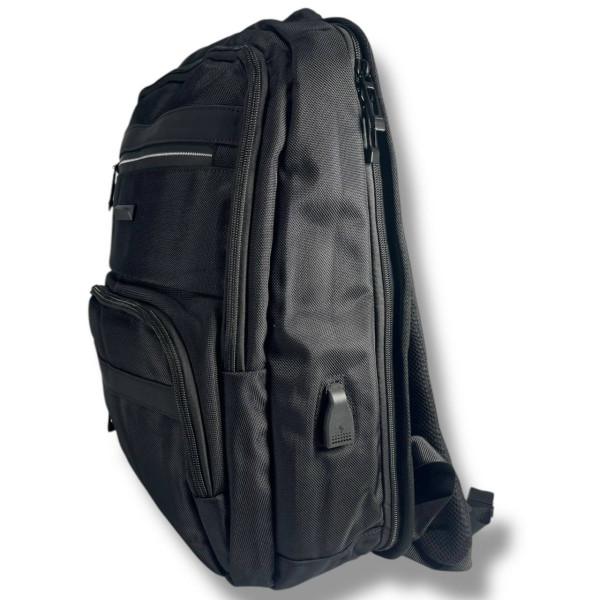 Многофункциональный рюкзак с USB-портом, черный, с карманом для ноутбука Многофункциональный рюкзак с USB-портом, черный, с карманом для ноутбука