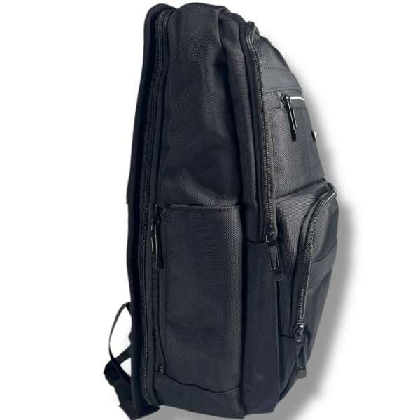 Многофункциональный рюкзак с USB-портом, черный, с карманом для ноутбука Многофункциональный рюкзак с USB-портом, черный, с карманом для ноутбука