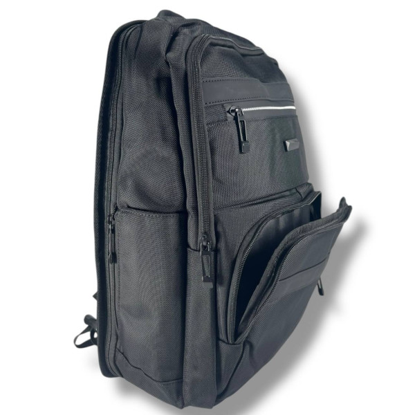 Многофункциональный рюкзак с USB-портом, черный, с карманом для ноутбука Многофункциональный рюкзак с USB-портом, черный, с карманом для ноутбука