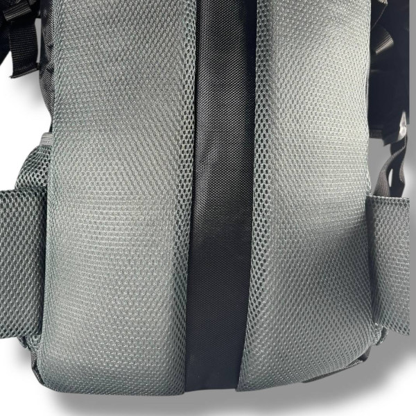 Універсальний рюкзак для міста та подорожей, 38 л, темно сірий Універсальний рюкзак для міста та подорожей, 38 л, темно сірий