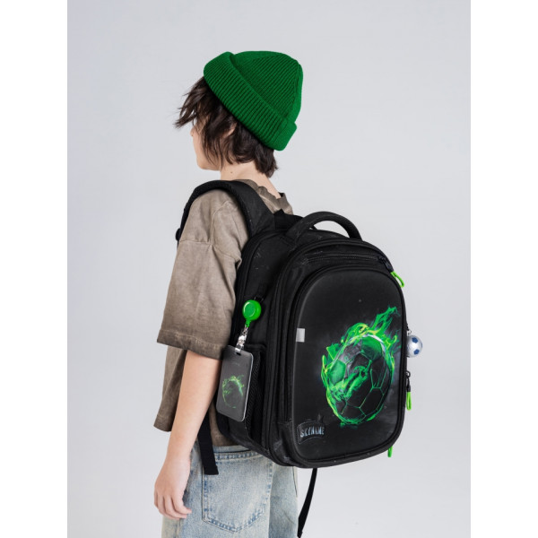 Школьный набор 6 в 1, рюкзак и аксессуары Winner с мячиком для мальчиков Школьный набор 6 в 1, рюкзак и аксессуары Winner с мячиком для мальчиков