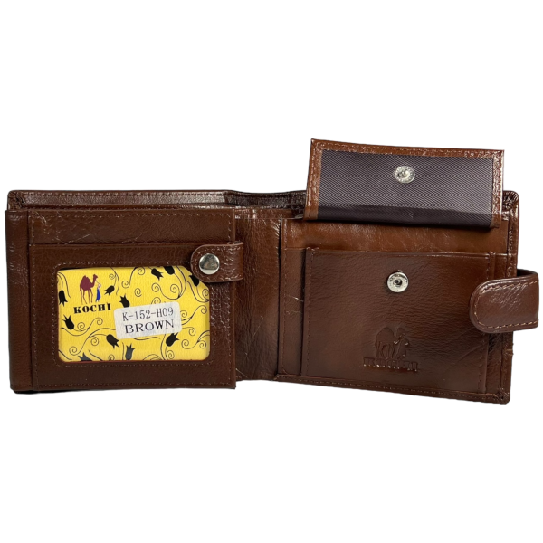 Чоловічий гаманець з натуральної шкіри, 3 відділення для купюр, коричневий Чоловічий гаманець з натуральної шкіри, 3 відділення для купюр, коричневий