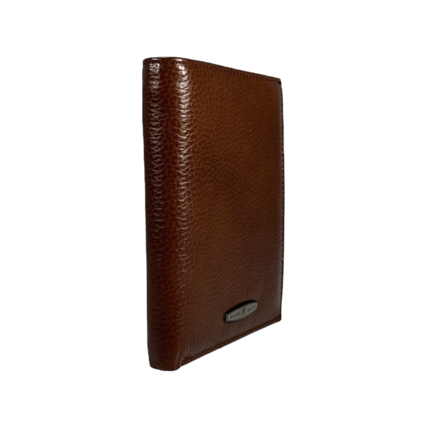 Элегантный кошелек для мужчин из натуральной кожи, цвет коричневый. Элегантный кошелек для мужчин из натуральной кожи, цвет коричневый.