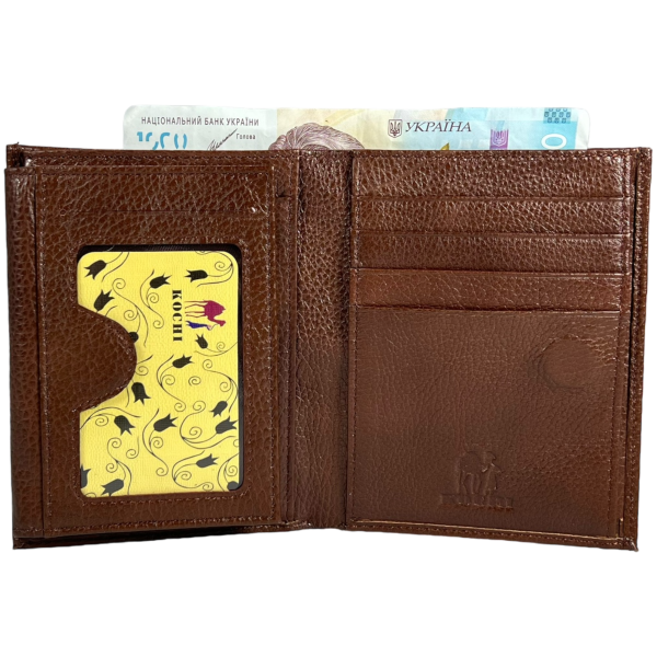 Элегантный кошелек для мужчин из натуральной кожи, цвет коричневый. Элегантный кошелек для мужчин из натуральной кожи, цвет коричневый.