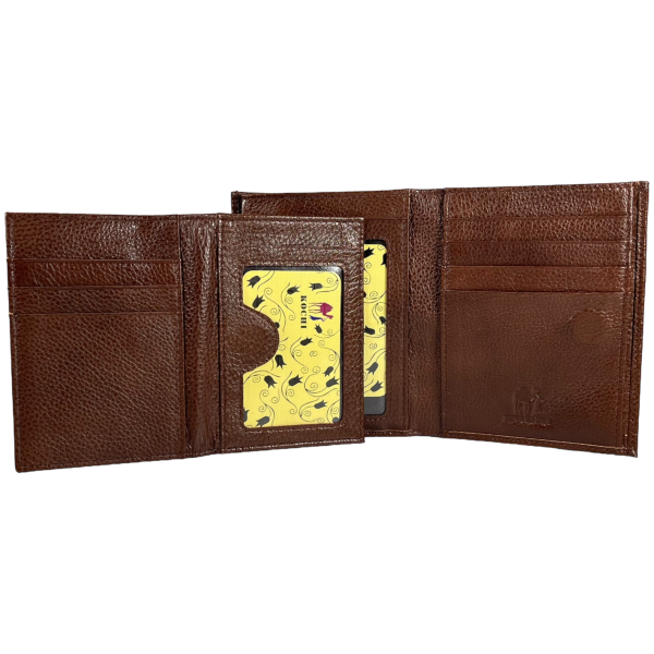 Элегантный кошелек для мужчин из натуральной кожи, цвет коричневый. Элегантный кошелек для мужчин из натуральной кожи, цвет коричневый.