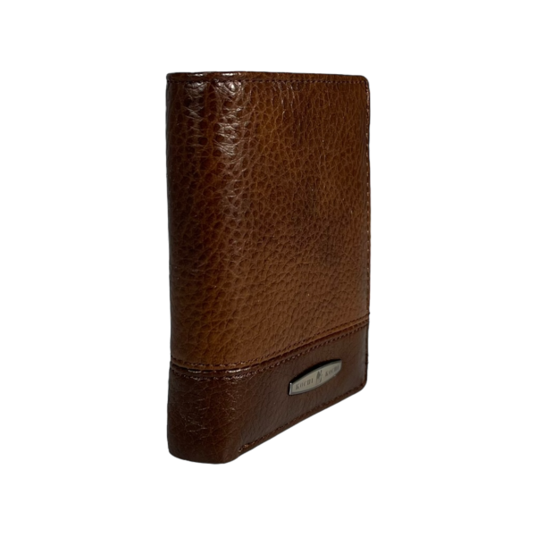 Сучасний чоловічий гаманець з натуральної шкіри, 2 відділа для купюр, колір коричневий Сучасний чоловічий гаманець з натуральної шкіри, 2 відділа для купюр, колір коричневий