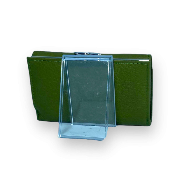 Кошелек женский Kochi натуральная кожа 2 отдела наружное отделение размер: 13.5*9*3 см зеленый Кошелек женский Kochi натуральная кожа 2 отдела наружное отделение размер: 13.5*9*3 см зеленый