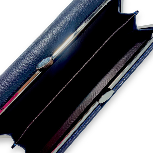 Стильный кошелек кожаный, синий, 3 отделения для купюр Стильный кошелек кожаный, синий, 3 отделения для купюр