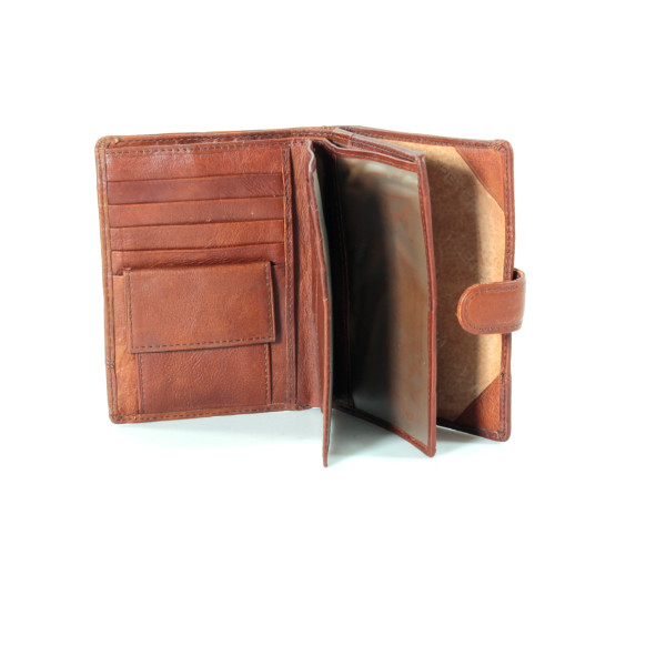 Чоловічий гаманець з натуральноі шкіраи на три великих відділення, коричневий Чоловічий гаманець з натуральноі шкіраи на три великих відділення, коричневий