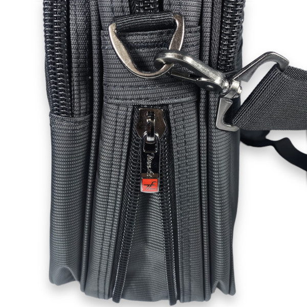 Сумка для ноутбука с расширением на два отдела, дополнительные карманы, черная Сумка для ноутбука с расширением на два отдела, дополнительные карманы, черная