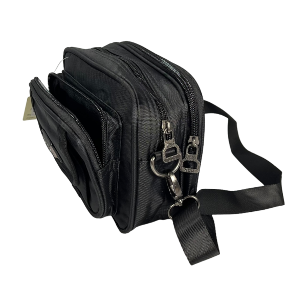 Функциональная сумка через плечо, 2 л, застежка на молнии, 4 отделения, черная Функциональная сумка через плечо, 2 л, застежка на молнии, 4 отделения, черная