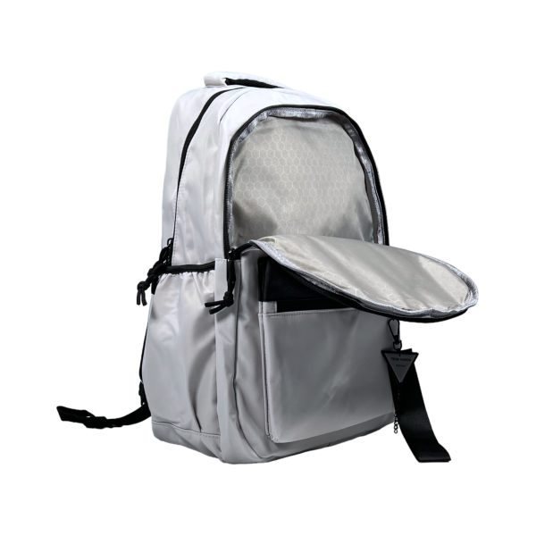 Школьный рюкзак на три отделения, 23 л, цвет белый Школьный рюкзак на три отделения, 23 л, цвет белый