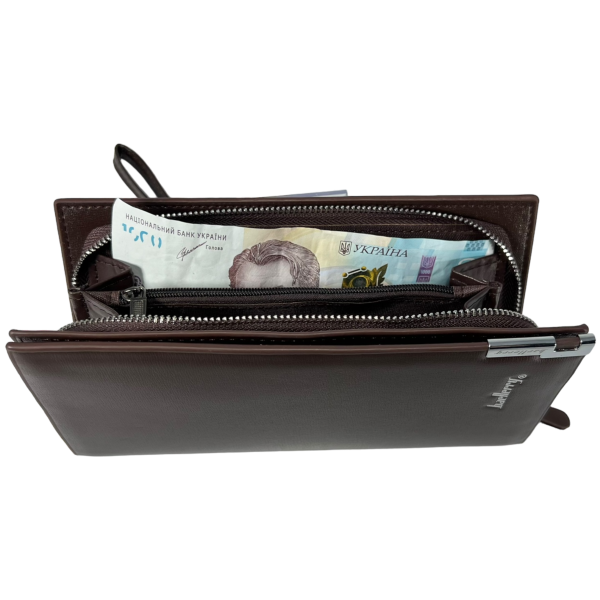Чоловіче портмоне в сучасному дизайні, колір коричневий Чоловіче портмоне в сучасному дизайні, колір коричневий