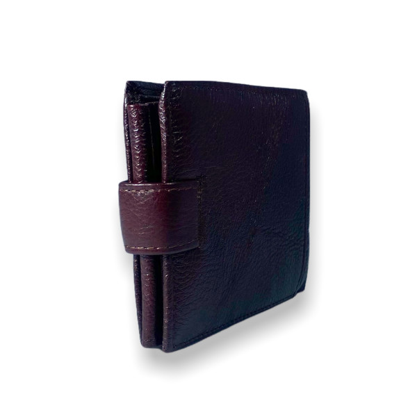 Чоловічий гаманець, натуральна шкіра, два відділи для купюр, колір крімсон Чоловічий гаманець, натуральна шкіра, два відділи для купюр, колір крімсон