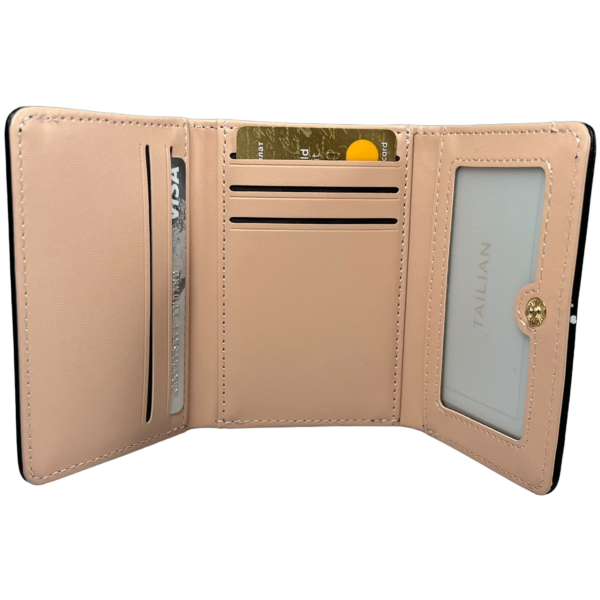 Стильний гаманець з екошкіри, чорного кольору, з кнопковою застібкою