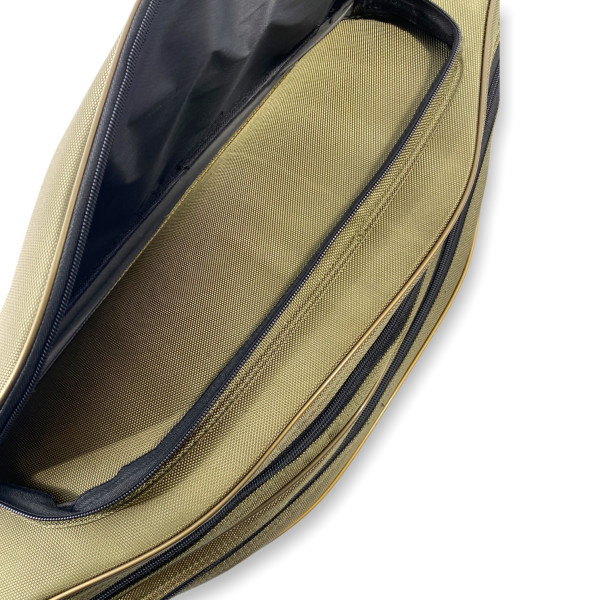 Чехол для удочек Weida 135-2, две секции, жесткий каркас, пластиковая ножка, размер: 135*23*15 см, хаки Чехол для удочек Weida 135-2, две секции, жесткий каркас, пластиковая ножка, размер: 135*23*15 см, хаки